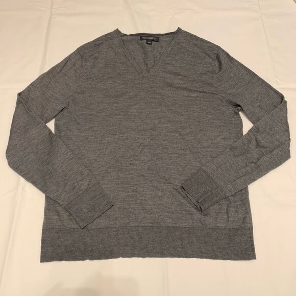Banana Republic Extrafine Merino Silk Wool blend V neck lightweight sweater sz L - Picture 2 of 6